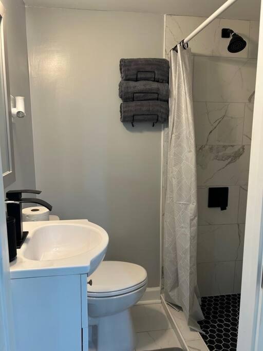 שרלוט Comfy Lower Lvl Apt With Jetted Tub Near Uptown And Unc מראה חיצוני תמונה