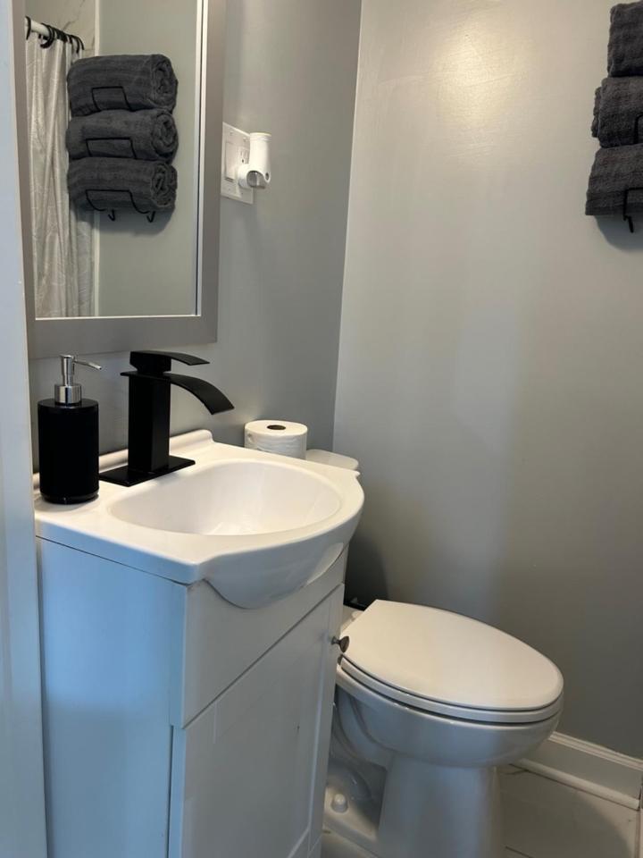 שרלוט Comfy Lower Lvl Apt With Jetted Tub Near Uptown And Unc מראה חיצוני תמונה
